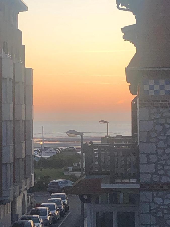 Historic "Touquettoise" Villa, Located In Heart Of The Village, 100M From The Beach, With Sunny Terrace And Private Garden Le Touquet Dış mekan fotoğraf